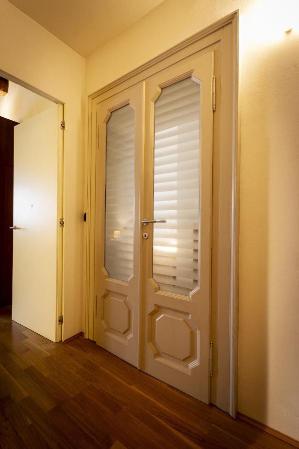Cavour Suite - Smart Holiday Mantova Bagian luar foto